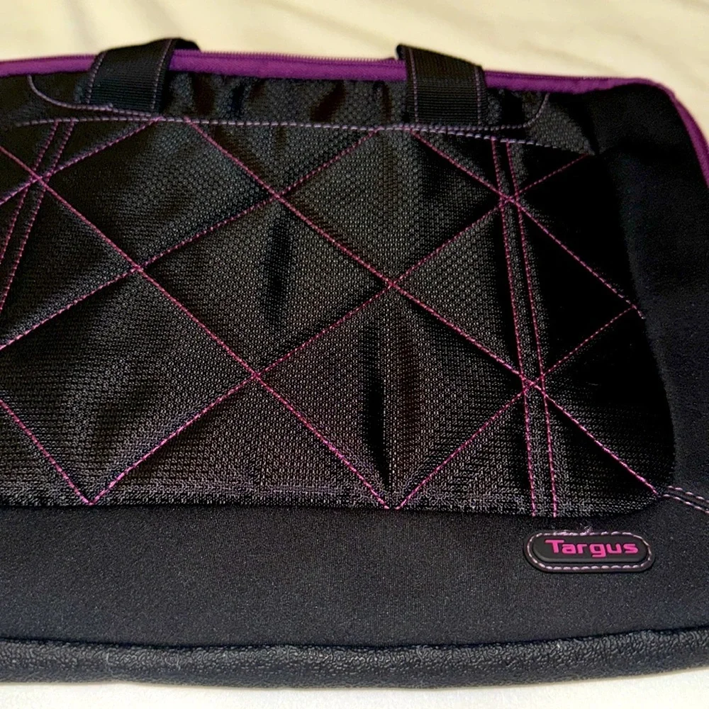 Targus Black and Purple Women's Bag